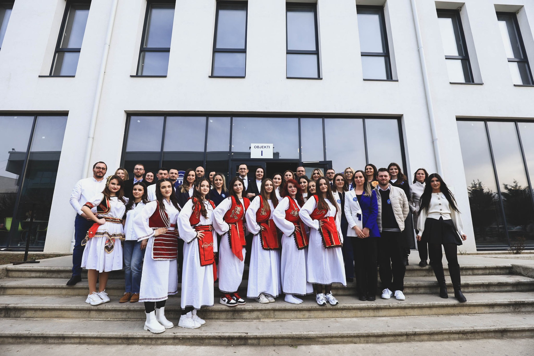 17-vjetori i Pavarësisë së Kosovës festohet me emocione dhe kreativitet në UBT International Smart Schools