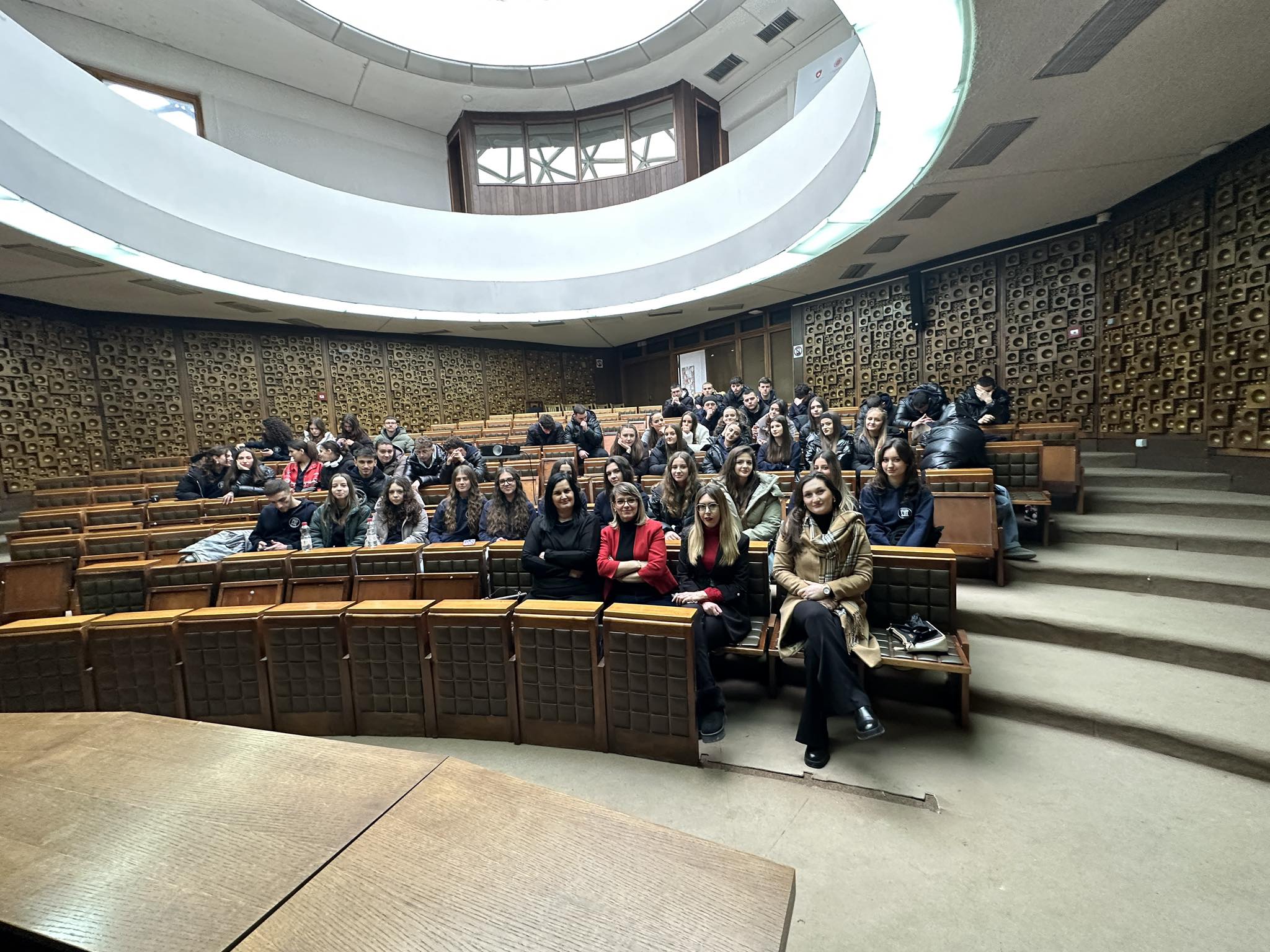 Në Ditën Ndërkombëtare të Edukimit nxënësit eksplorojnë vlerat e arsimit dhe trashëgimisë kulturore