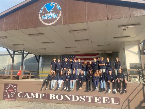 Vizita e nxënësve në Kampin Bondsteel në Kosovë